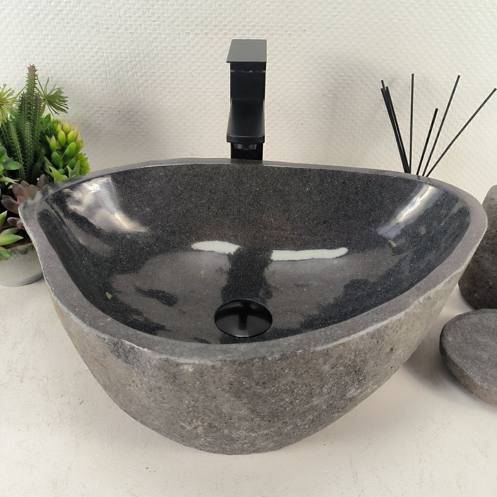 Раковина из речного камня RS-65119 51*35*15 0862