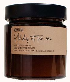 HOLIDAY AT THE SEA свеча в янтарной банке, Nomkamo