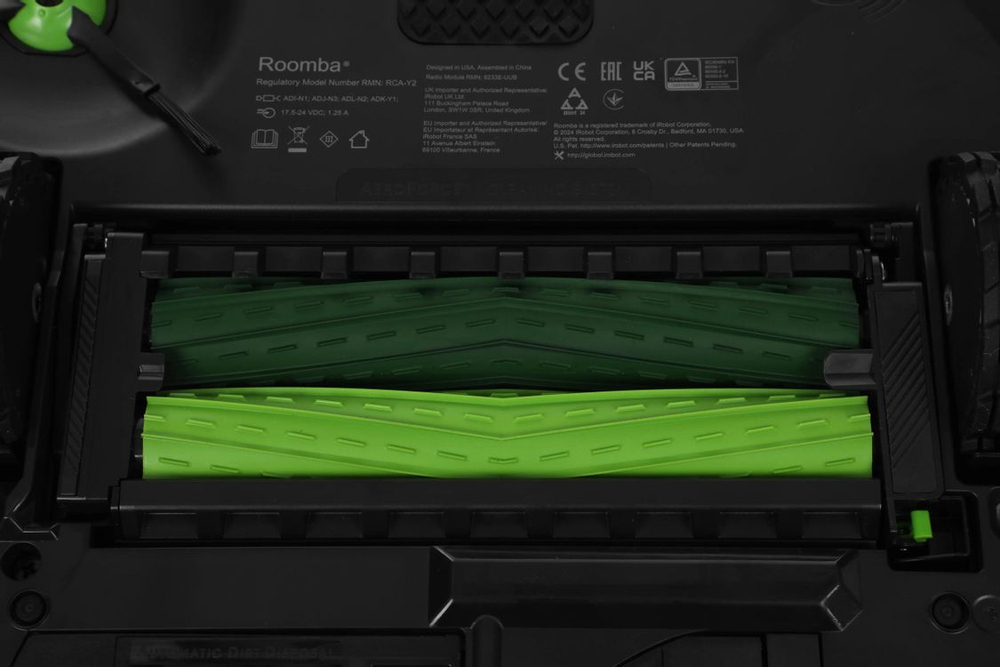 Робот-пылесос iRobot Roomba Combo 10 Max, черный/черный [x05480]