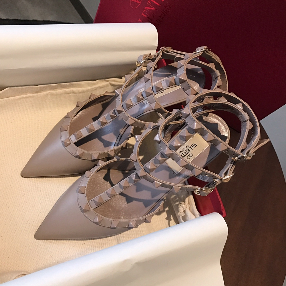 Valentino Rockstud Pumps 6.5 cm