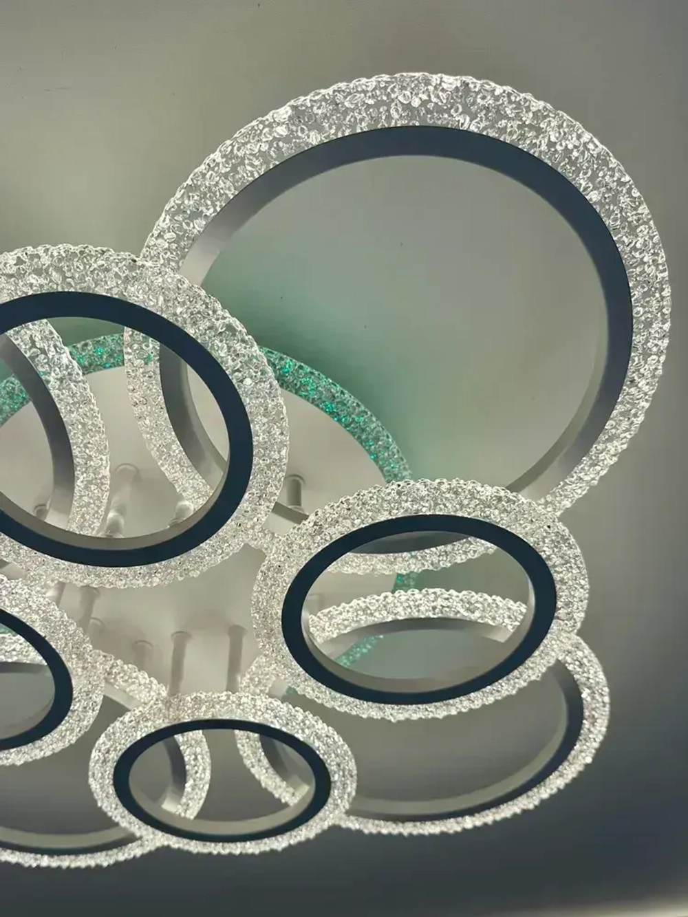 Люстра потолочная белая с RGB подсветкой и пультом для всех видов потолков, 154 Вт