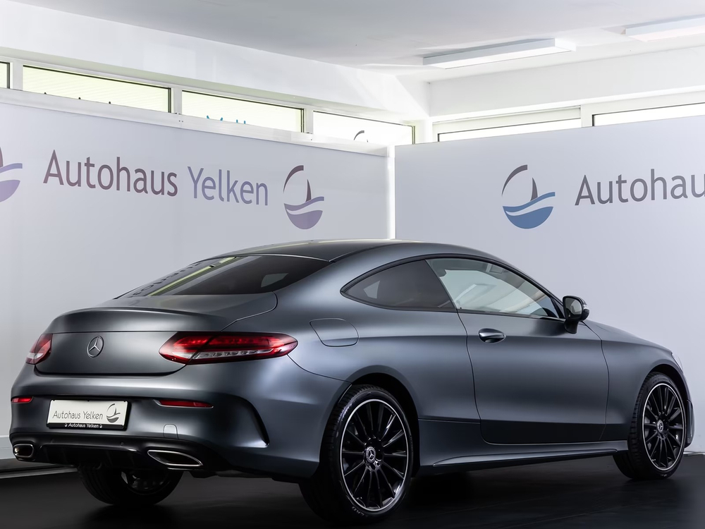 Mercedes-Benz C 400