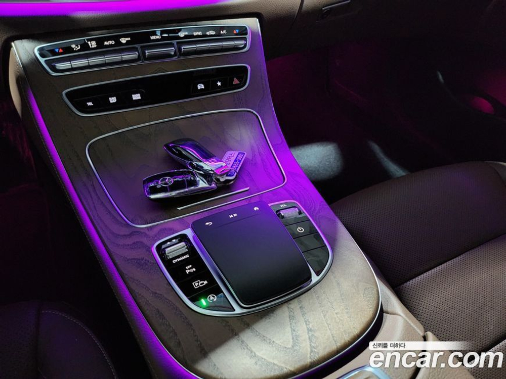 Mercedes-Benz E-Class W213 E220d 4MATIC Exclusive (12.2022)