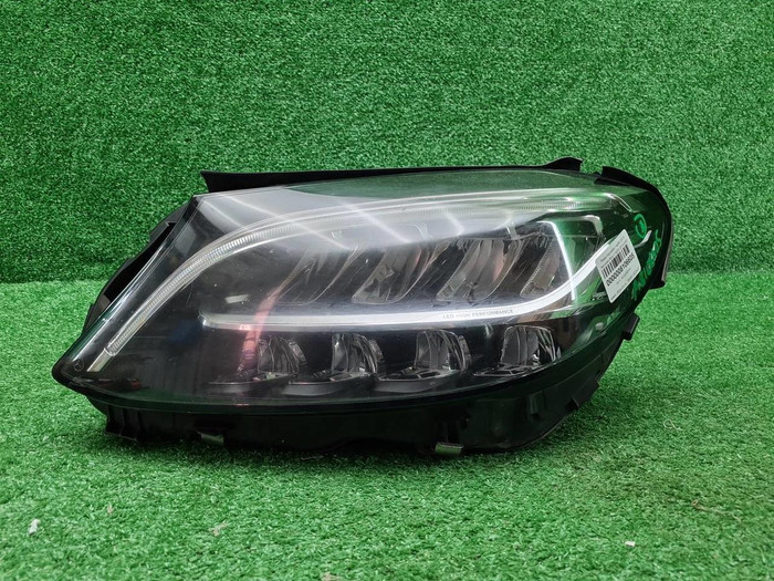 Фара левая Mercedes C w205 (2018-2023) LED