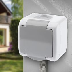 Розетка Intro Atlantic 5-201-03 с заземлением 2P+E Schuko, 16А-250В, IP54, открытой установки, серый | Intro