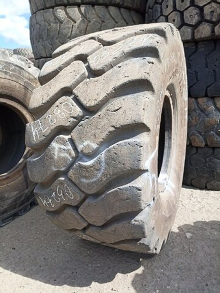 35/65R33 Bridgestone RT-5D шина б/у