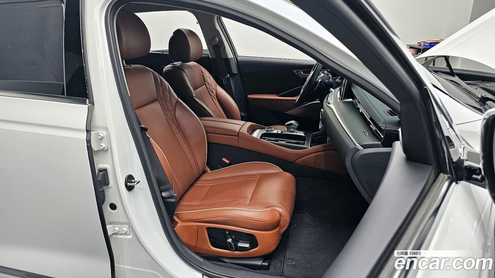 Kia The K9 (Quoris/K900) 3.8 GDI AWD (10.2020)