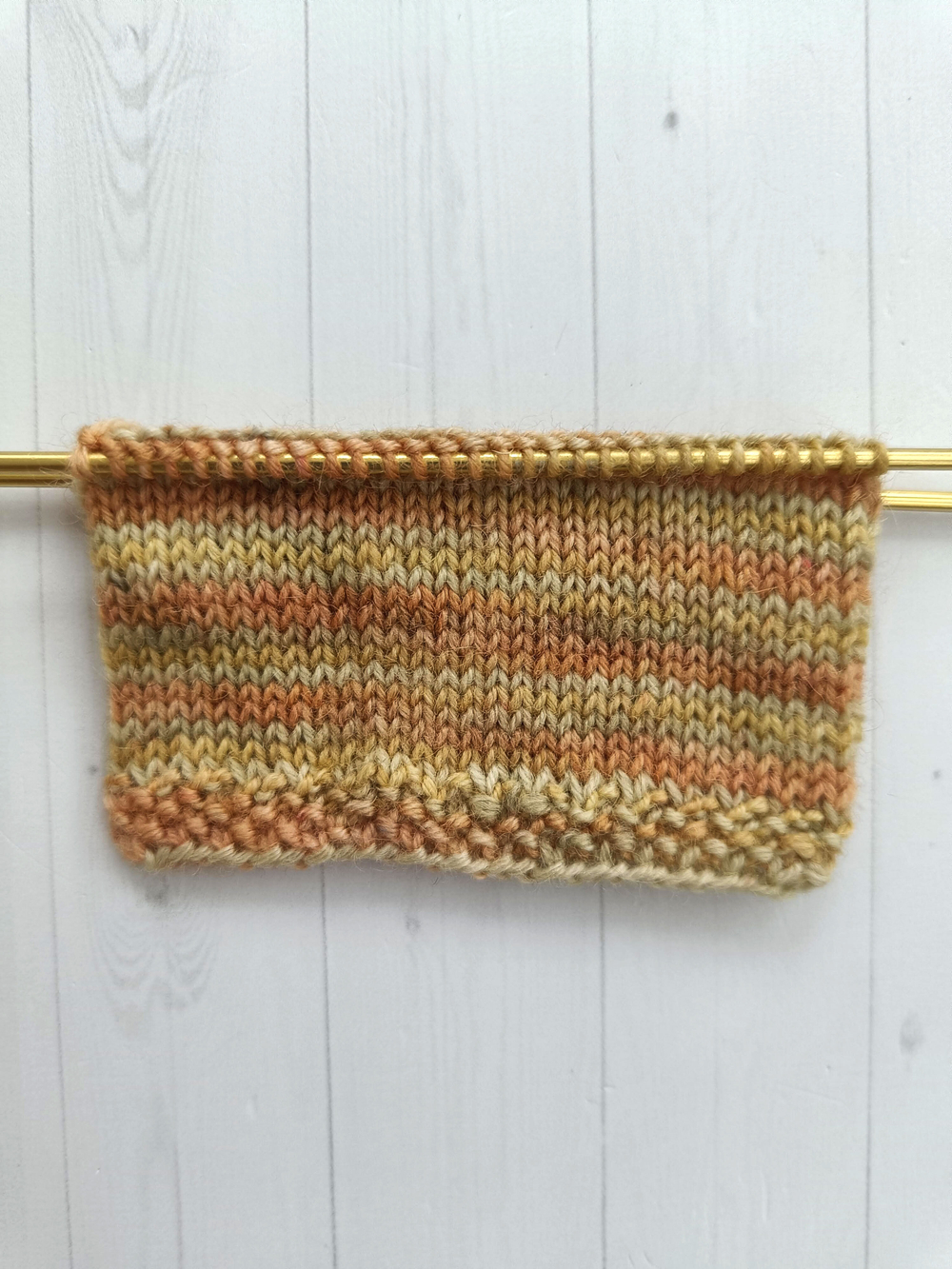 Носочная пряжа ручного окрашивания superwash 420 м / 100 г Цвет Карамельная груша