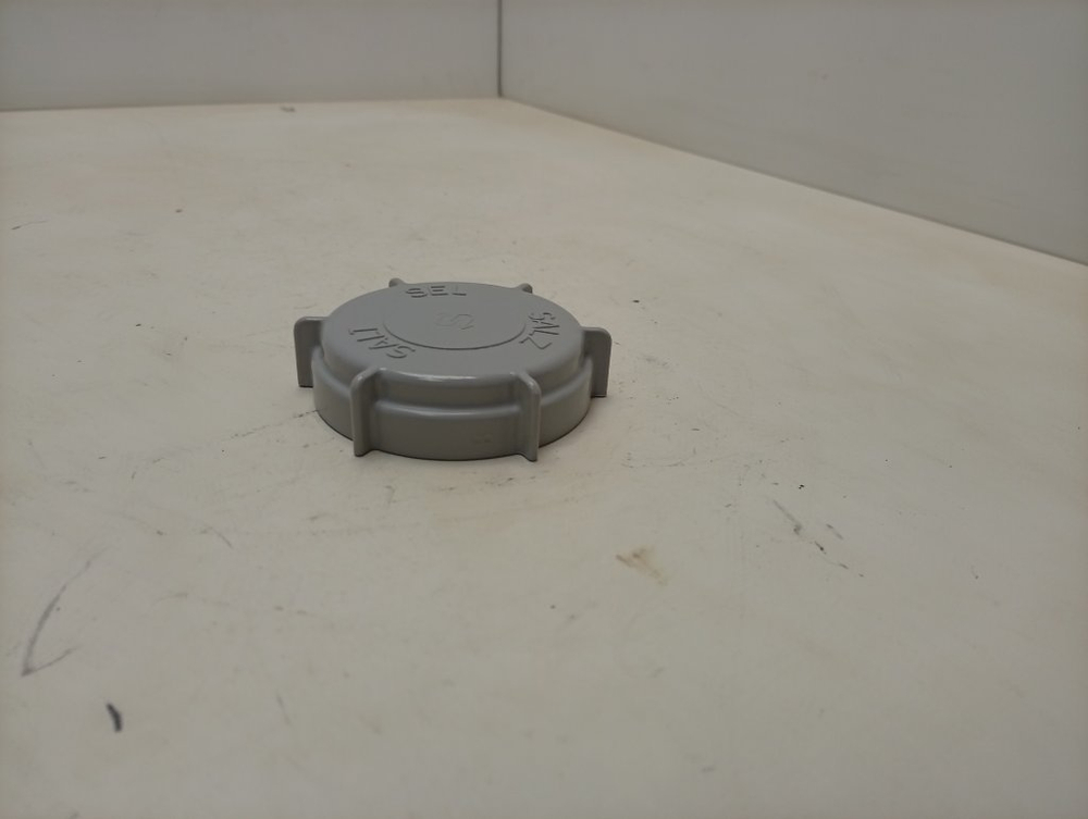 WP79/2 ктп6 Крышка бачка для соли посудомоечной машины Whirlpool 481246279903 б/у