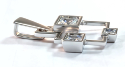 Ювелирная подвеска из серебра 925 пробы с фианитами