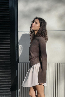 ZARA КОМБИНИРОВАННОЕ ПЛАТЬЕ С ЗАКЛЕПКАМИ, СЕРО-КОРИЧНЕВЫЙ МЕЛАНЖ