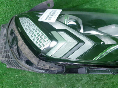 Фара правая Audi Q7 2 (2019-н.в.) LED Matrix (В пленке)