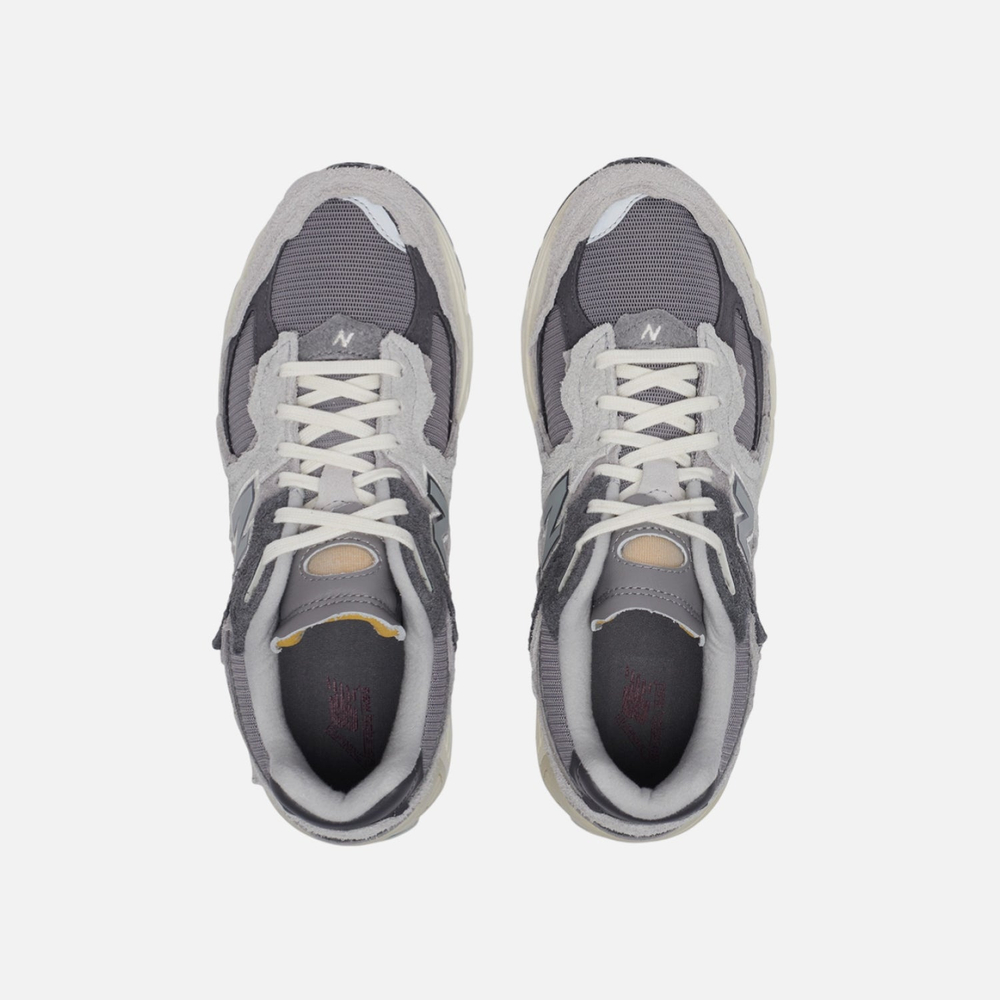 Кроссовки мужские New Balance M2002 Grey