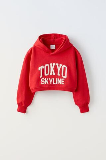 ZARA УКОРОЧЕННОЕ ХУДИ С ВЫШИТОЙ НАДПИСЬЮ, КРАСНЫЙ
