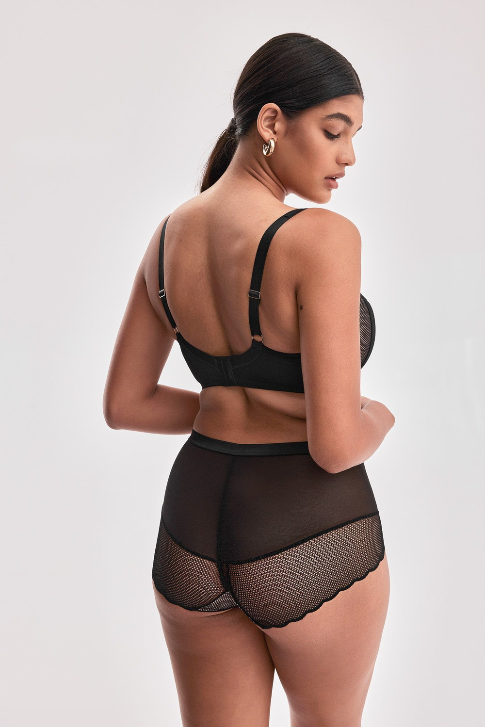 Черный бюстгальтер Chita с чашкой на поролоне (Размер: 65I) (Цвет: черный)