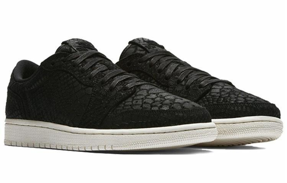 Кроссовки Jordan Air Jordan 1 Retro Low Ns (Женская размерная сетка)