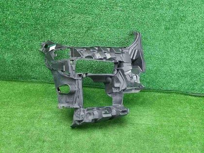 Кронштейн переднего бампера BMW X5 G05 (18-23)