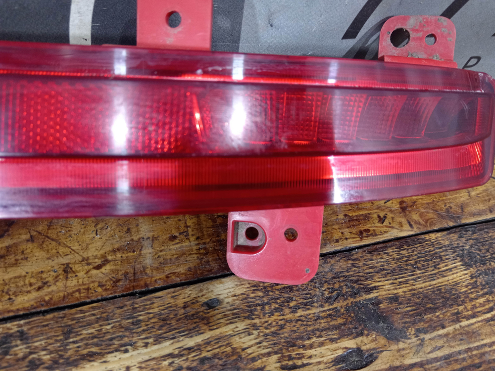 ПТФ задний левый Geely Monjaro 21-нв Б/У Оригинал 7057035300