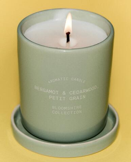 Zara Home Свеча ароматическая Bergamot & Cedarwood 170 г, растительный воск, аромат древесный, Коричневый