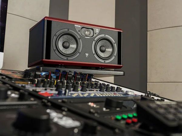 Focal Twin 6 - новая студийная акустика