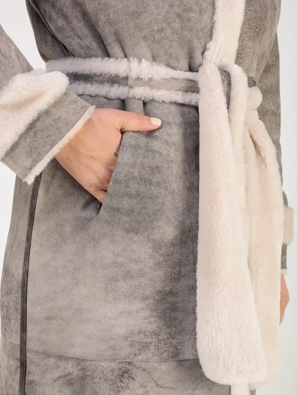 Дубленка зимняя натуральная длинная и теплая