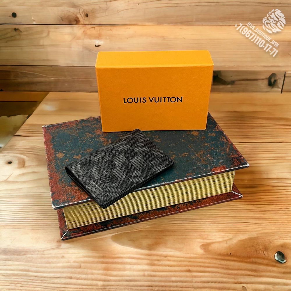 Визитница Louis Vuitton