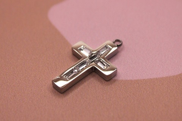 Подвеска крест кристалл 24х16 мм