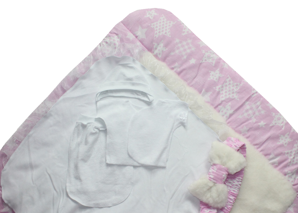 Комплект на выписку с меховым одеялом розовый
