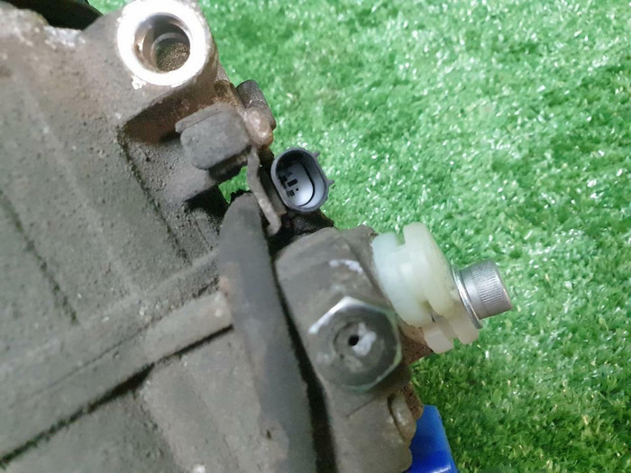 Компрессор кондиционера Mercedes C w203 (04-08)