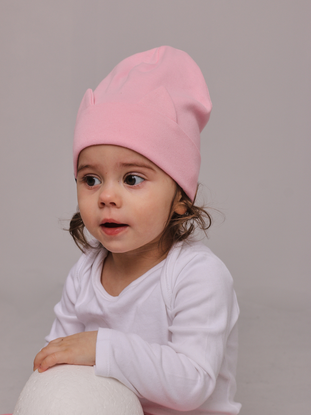 Шапка трикотажная КИС(Светлое Безе)