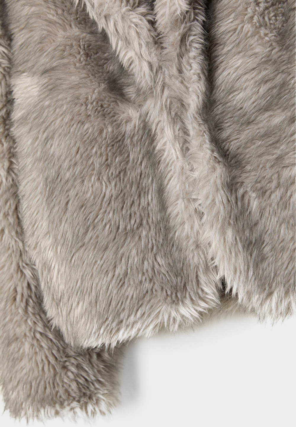 STRADIVARIUS Шуба из искусственного меха, серый