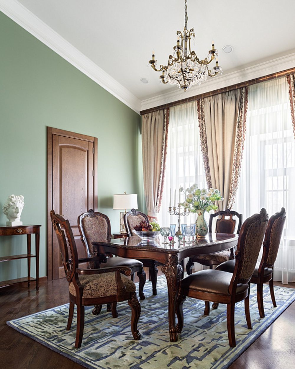 Стул с мягкой спинкой "Старый Свет"