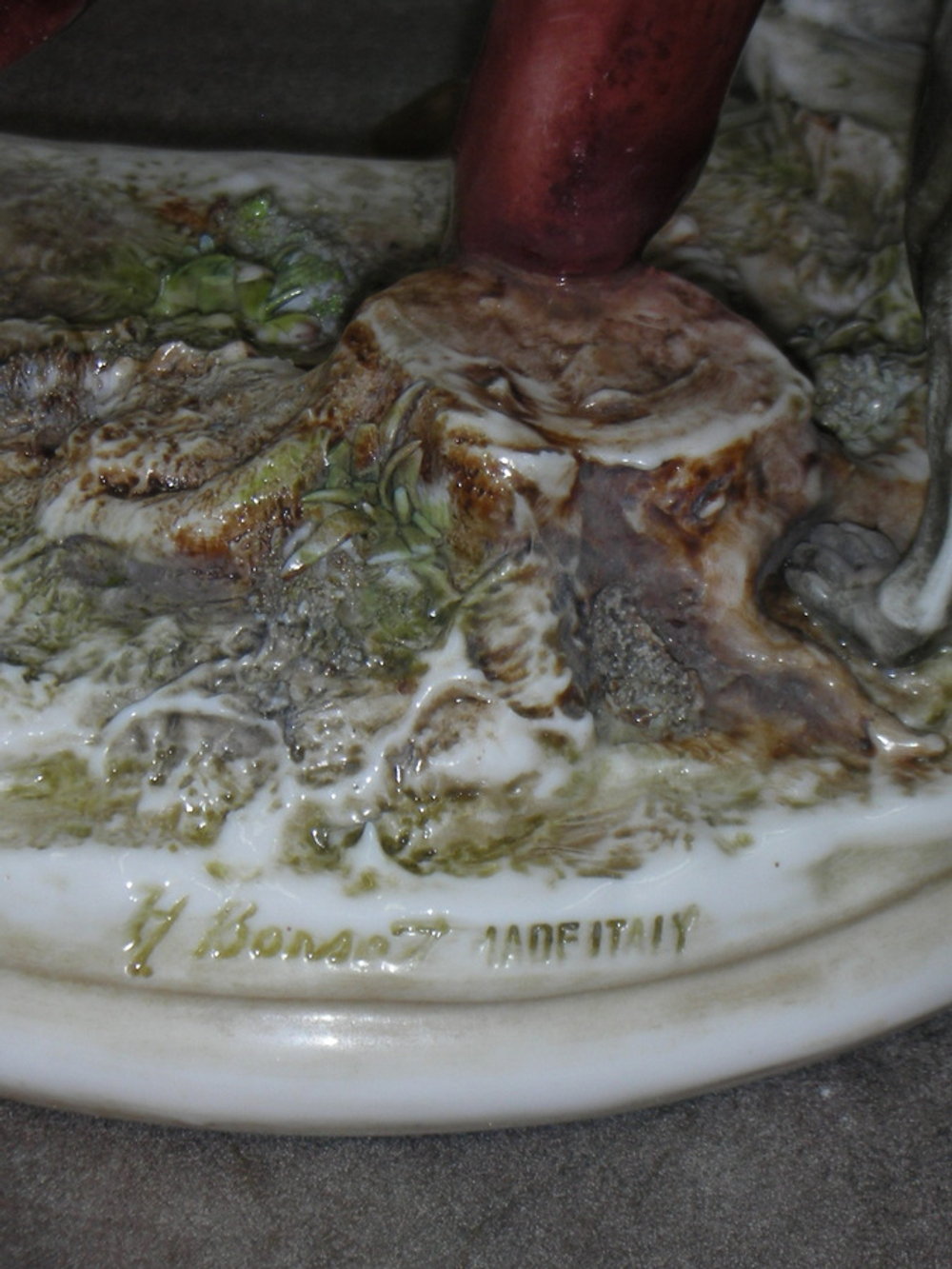 Статуэтка. Фарфор. Охотник. Capodimonte. Италия