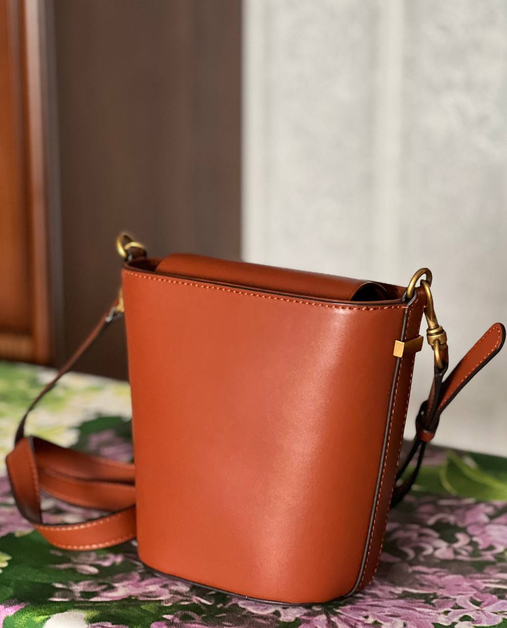 Сумка Guess Hensely