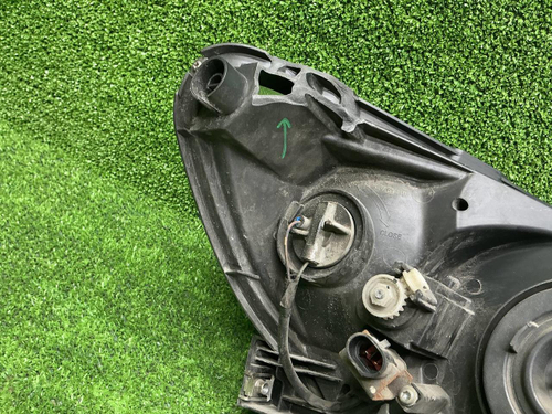 Фара левая Lada Granta (2018-н.в.) галоген