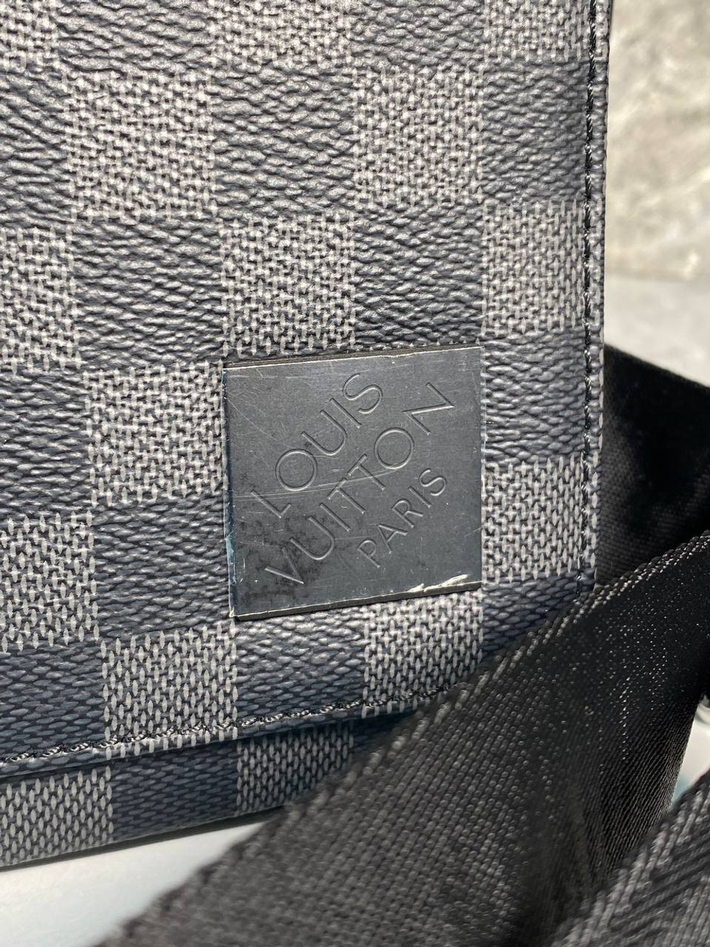 Сумка-мессенджер Louis Vuitton