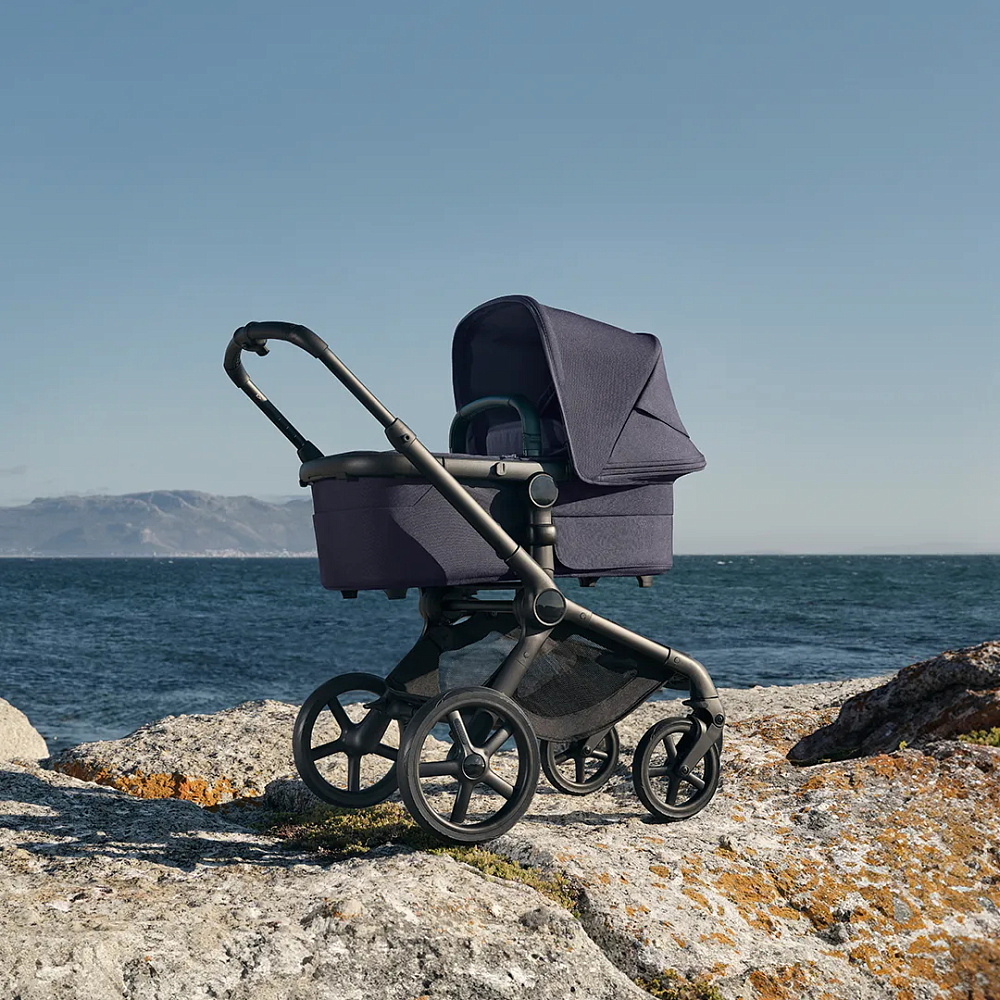 Коляска Bugaboo Fox 5 Renew complete 2 в 1 Black/Deep Indigo-Deep Indigo