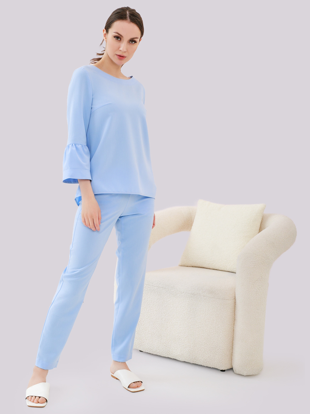 Медицинская блуза нежно голубого цвета