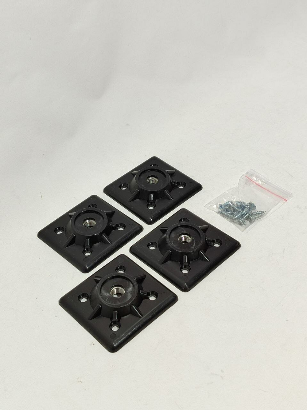 Крепление для мебельных ножек Ширина 7 см, диаметр отв 10мм/ 4 штуки