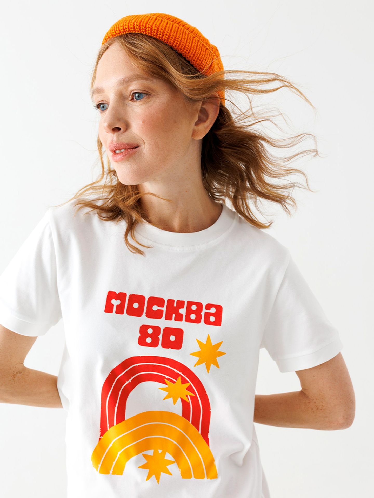 Футболка "Москва-80 и радуга"