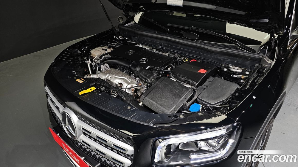 Mercedes-Benz GLB-Class X247 GLB220 (06.2021)