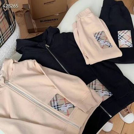 Костюм Burberry