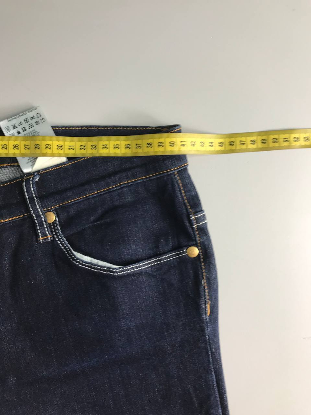 Джинсы Love Moschino стильные, маркировка 28, визуально на 46 размер