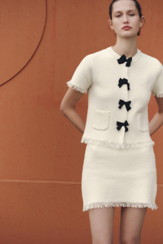 ZARA КАРДИГАН С ЗАВЯЗКАМИ И НЕОБРАБОТАННЫМИ КРОМКАМИ, ЭКРЮ