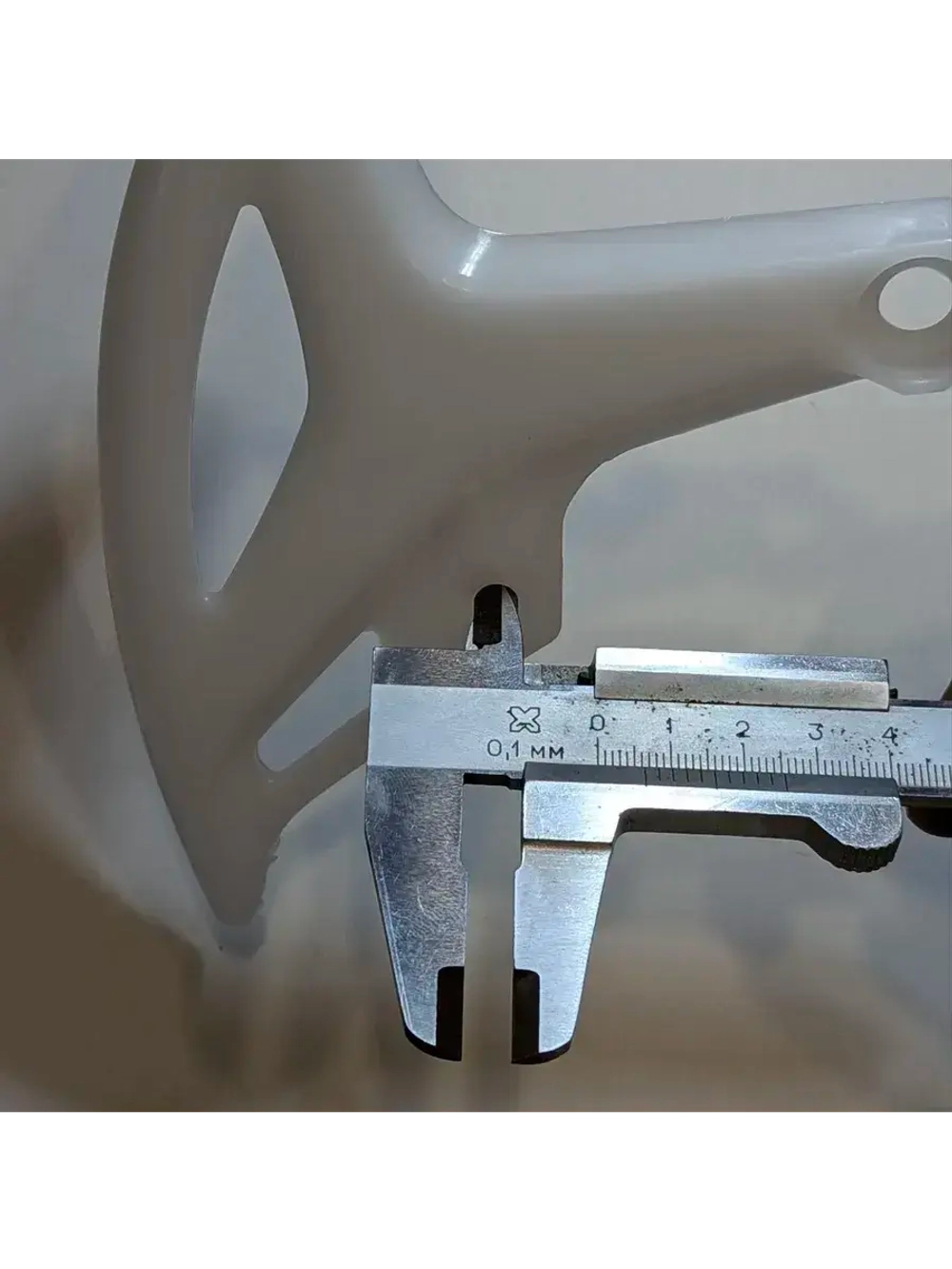 Защита заднего тормозного диска