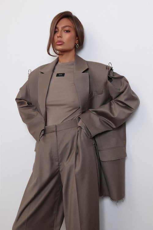 Жакет бежевый с гранжевым эффектом 2