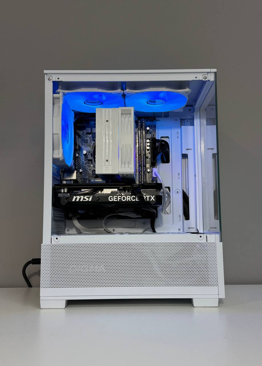 ПК игровой (Intel Core i5-14400f, GeForce RTX 4060 DUAL OC, Intel H610, 32 Гб DDR4, 500 Гб SSD). Модель PlaZa Gaming.Classic 057.