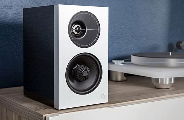 Definitive Technology Demand D9