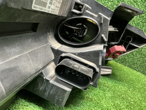 Фара левая Audi Q3 (2011-2014) ксенон