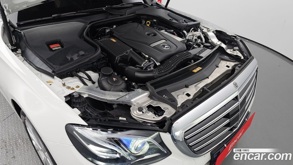 Mercedes-Benz E-Class W213 E300 4MATIC Exclusive (09.2020)